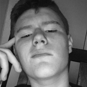 Meet your Posher, Derrick